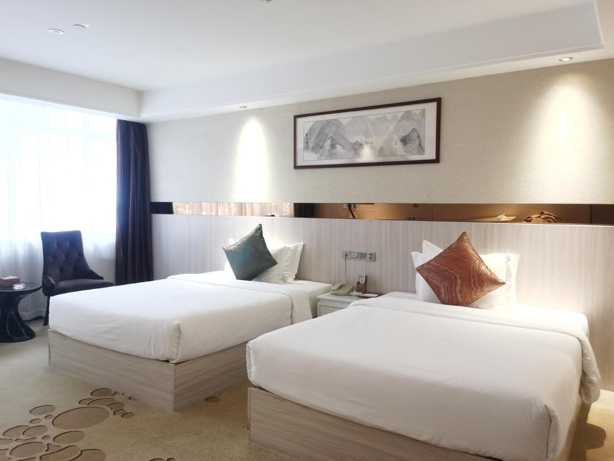 Paco Hotel Tianhe Coach Terminal Metro Satation Guangzhou-Free Shuttle Bus For Canton Fair מראה חיצוני תמונה