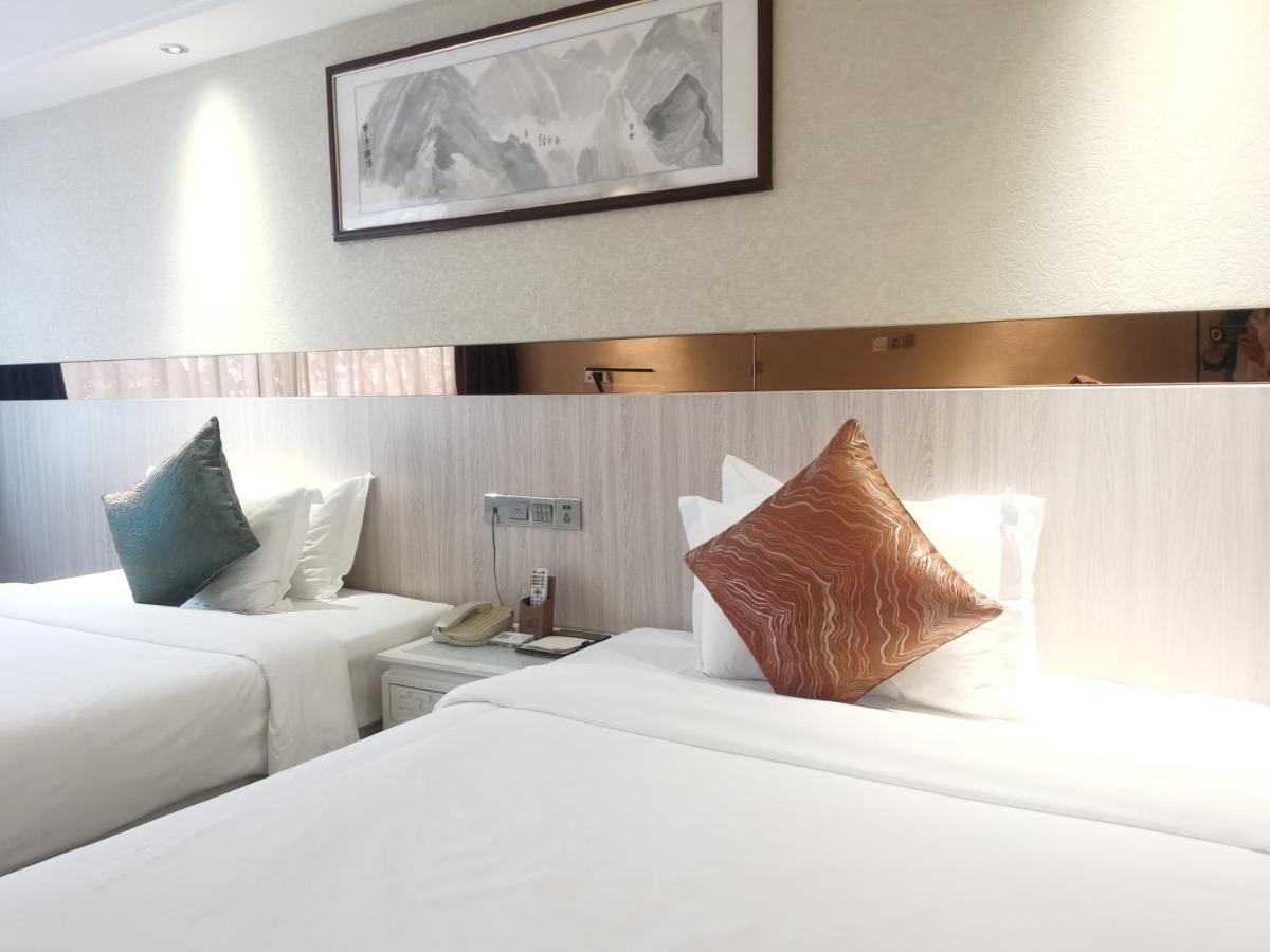 Paco Hotel Tianhe Coach Terminal Metro Satation Guangzhou-Free Shuttle Bus For Canton Fair מראה חיצוני תמונה