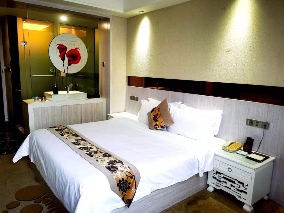 Paco Hotel Tianhe Coach Terminal Metro Satation Guangzhou-Free Shuttle Bus For Canton Fair מראה חיצוני תמונה