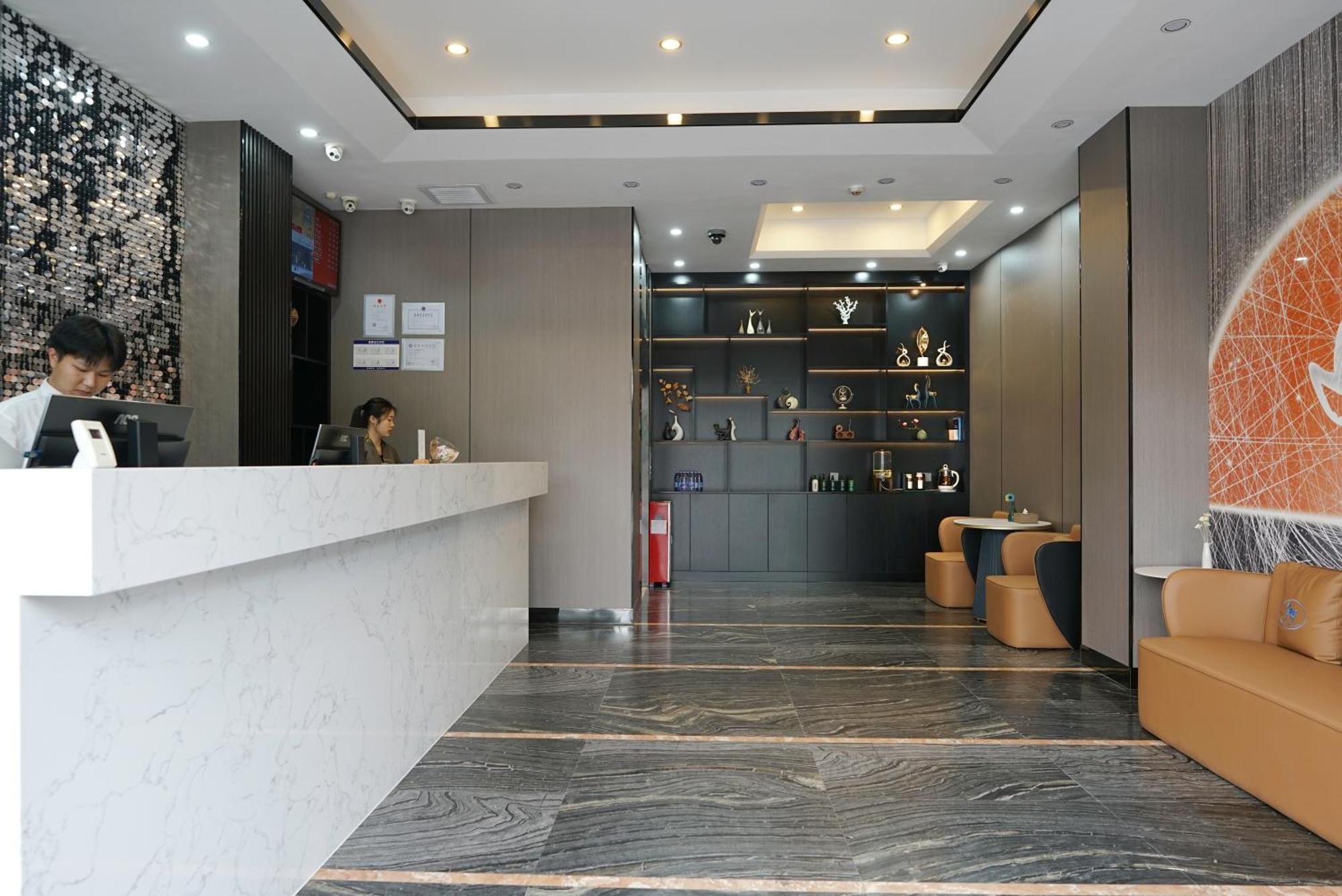 Paco Hotel Tianhe Coach Terminal Metro Satation Guangzhou-Free Shuttle Bus For Canton Fair מראה חיצוני תמונה
