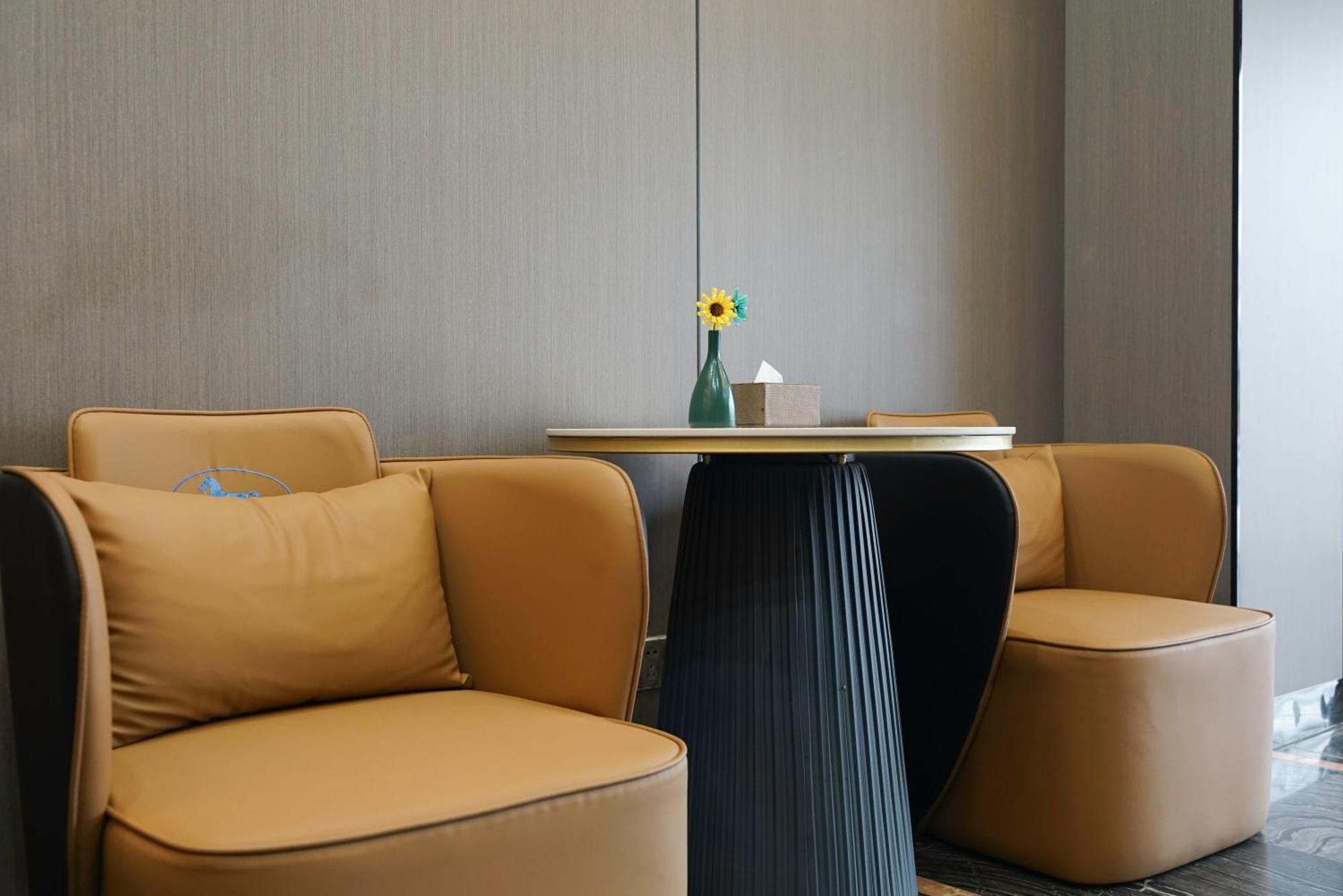 Paco Hotel Tianhe Coach Terminal Metro Satation Guangzhou-Free Shuttle Bus For Canton Fair מראה חיצוני תמונה